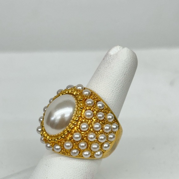 house of she Jewelry - Baroque Pearl Stainless Steel Chunky Ring